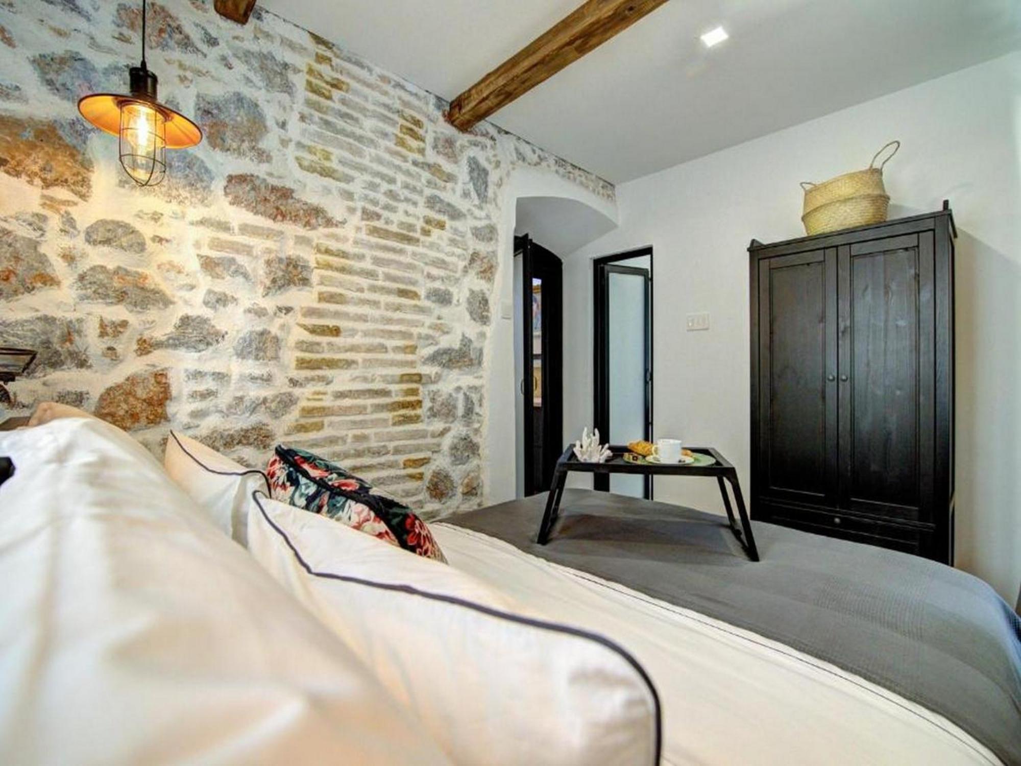 History House Moja Ti 1830 In Old Town Senj Hotel Senj  Room photo